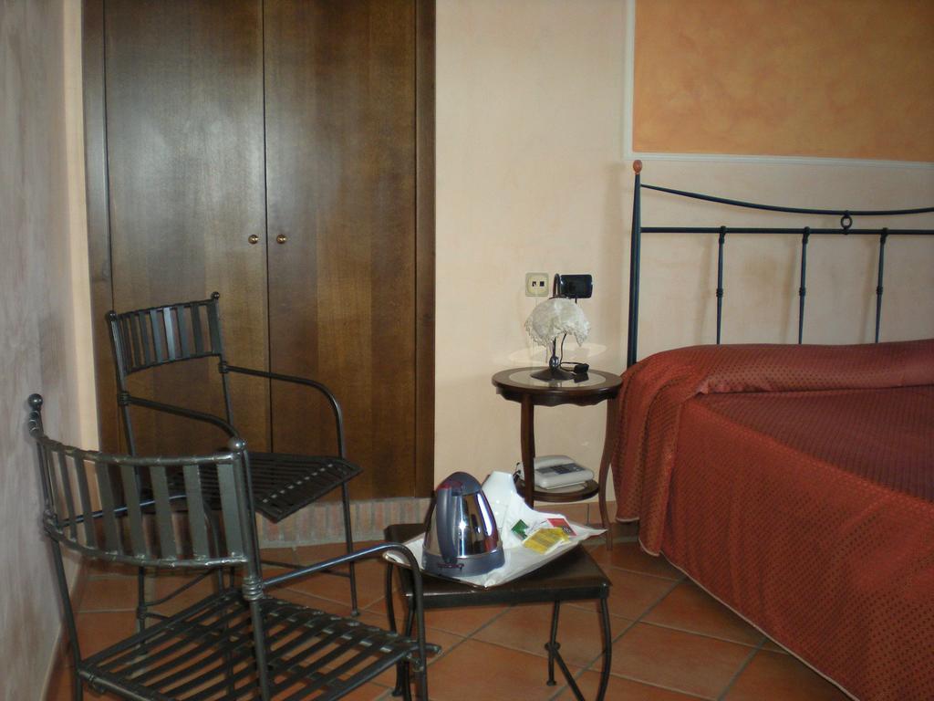 Airone Wellness Hotel Zafferana Etnea Pokoj fotografie