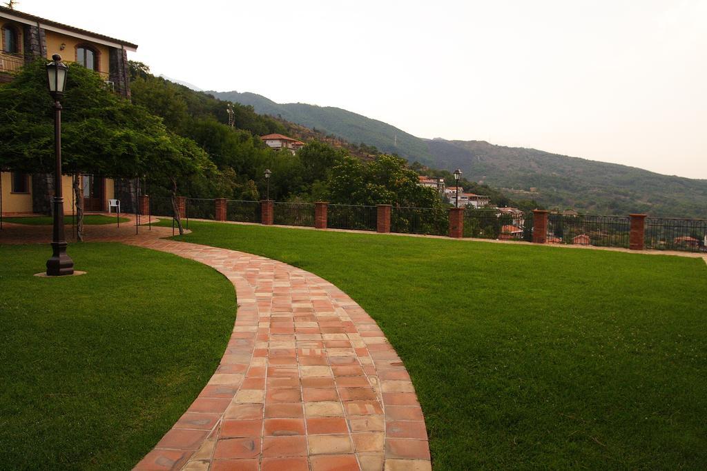 Airone Wellness Hotel Zafferana Etnea Pokoj fotografie